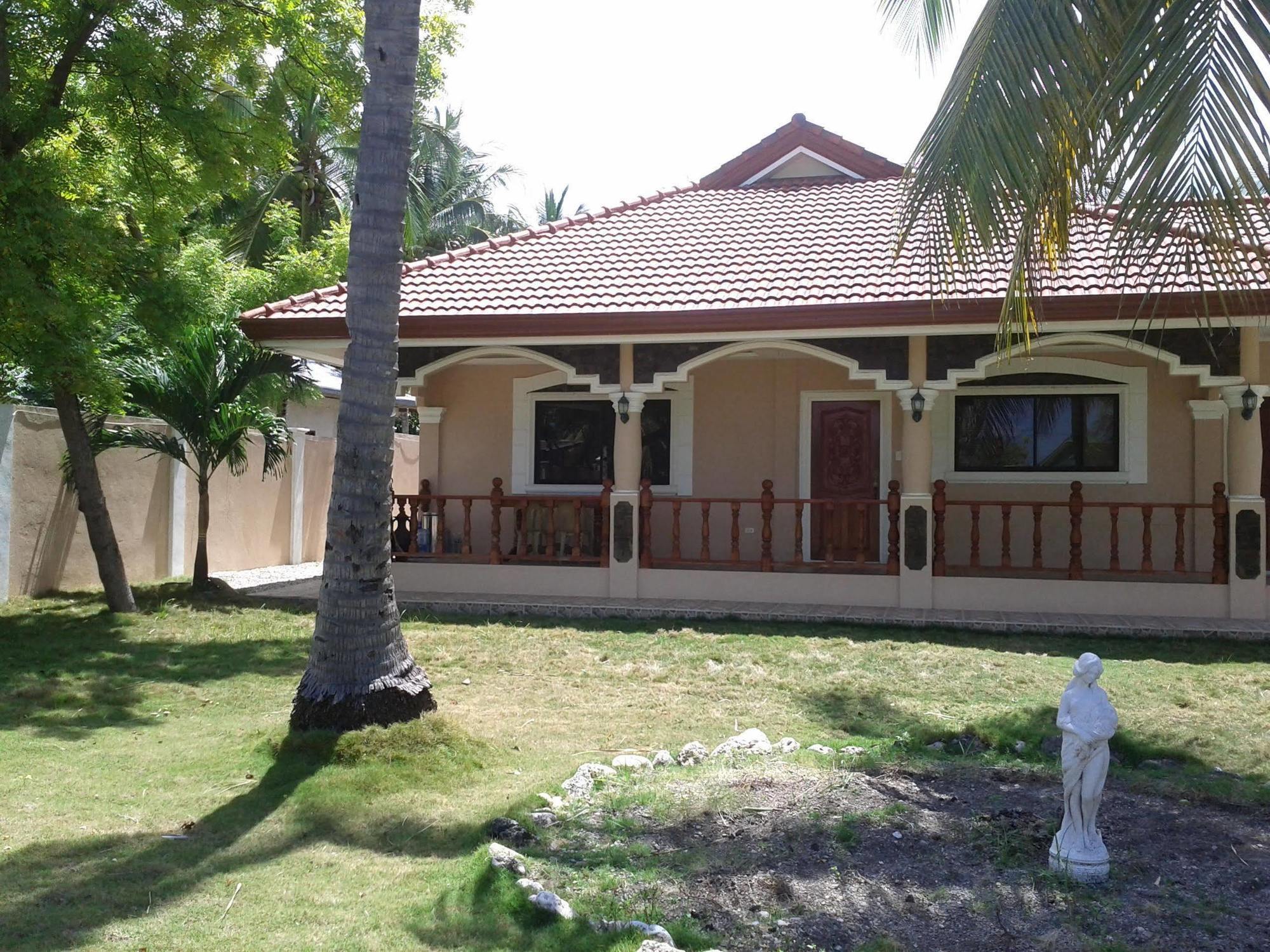 Luzmin Bh - Cottages And Bungalows Oslob Kültér fotó